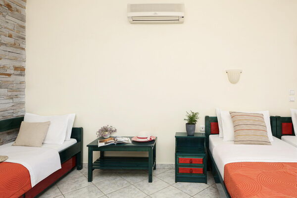 Naxos Studios Villa Harmony